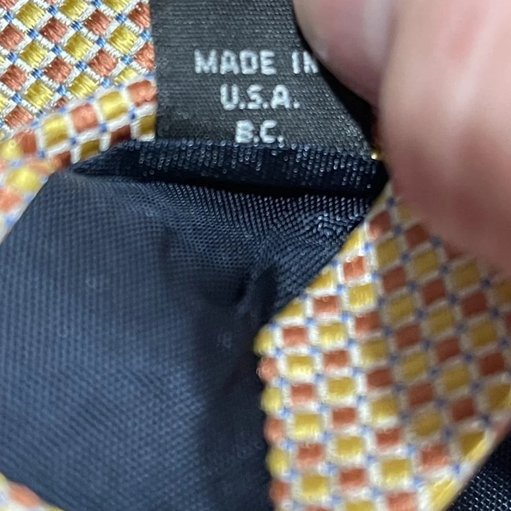 Corporate image tailored exclusively for Tom James elegant 100% silk mens tie - Picture 9 of 12